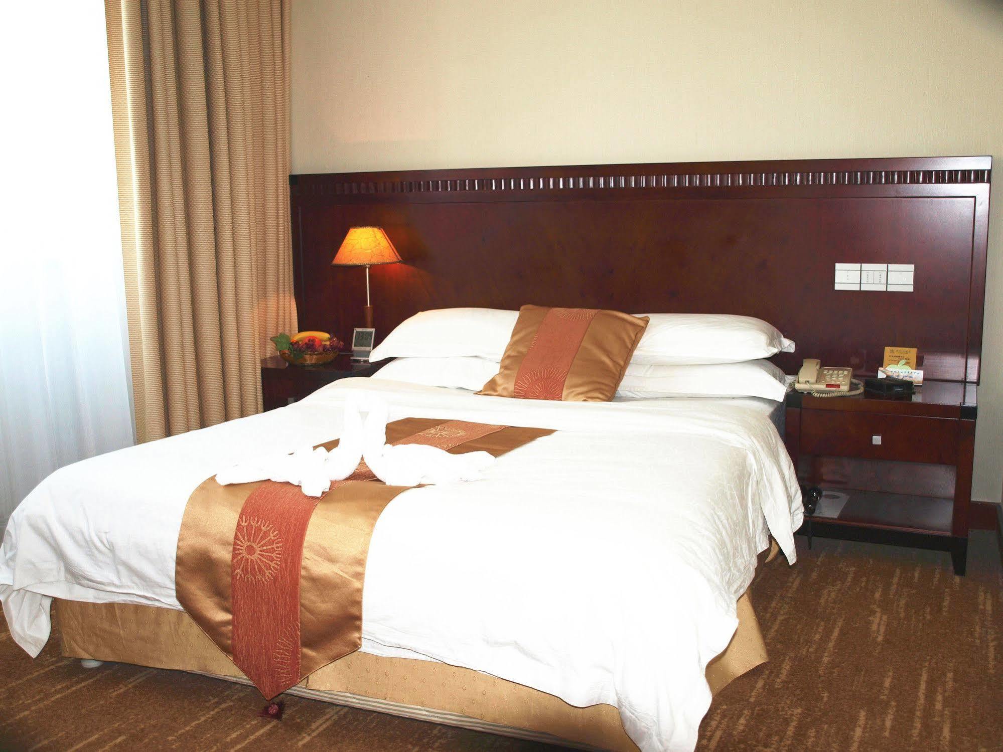 Century Hotel Taicang Exterior photo